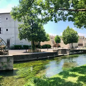 https://quai-du-felibre.fr-provencehotel.com
