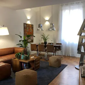 https://art-apartments.it-tuscanyhotel.com