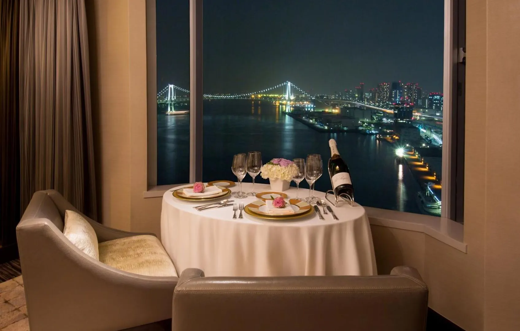Отель Intercontinental Tokyo Bay By Ihg Япония